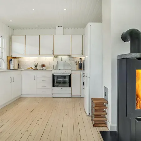 Holiday home Ghita - 1-2km From The Sea In Sealand By Interhome Hornbaek